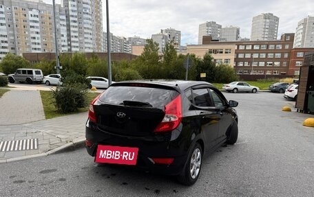 Hyundai Solaris II рестайлинг, 2011 год, 650 000 рублей, 4 фотография