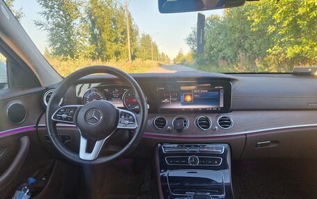 Mercedes-Benz E-Класс, 2019 год, 3 300 000 рублей, 11 фотография