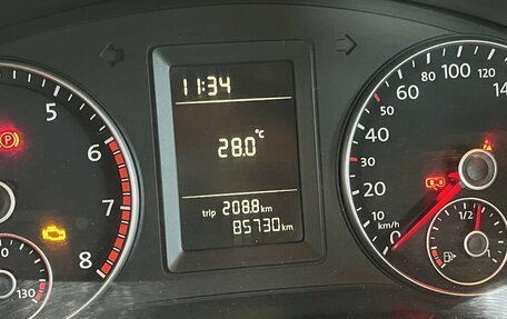 Volkswagen Jetta VI, 2011 год, 1 097 000 рублей, 8 фотография