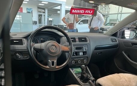 Volkswagen Jetta VI, 2011 год, 1 097 000 рублей, 7 фотография