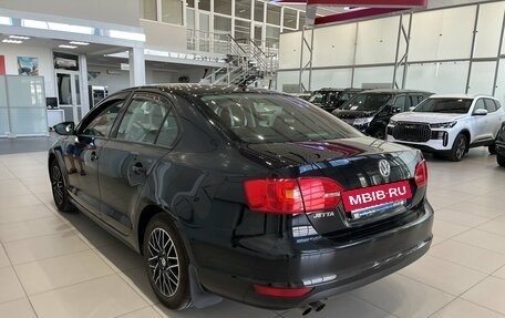 Volkswagen Jetta VI, 2011 год, 1 097 000 рублей, 4 фотография
