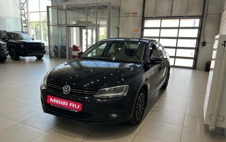 Volkswagen Jetta VI, 2011 год, 1 097 000 рублей, 3 фотография