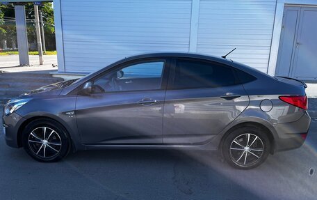 Hyundai Solaris II рестайлинг, 2014 год, 860 000 рублей, 6 фотография