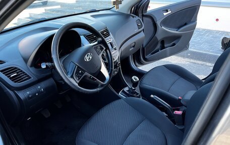 Hyundai Solaris II рестайлинг, 2014 год, 860 000 рублей, 12 фотография