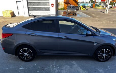 Hyundai Solaris II рестайлинг, 2014 год, 860 000 рублей, 7 фотография