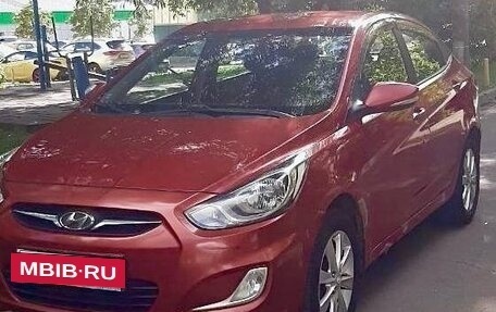 Hyundai Solaris II рестайлинг, 2011 год, 600 000 рублей, 2 фотография