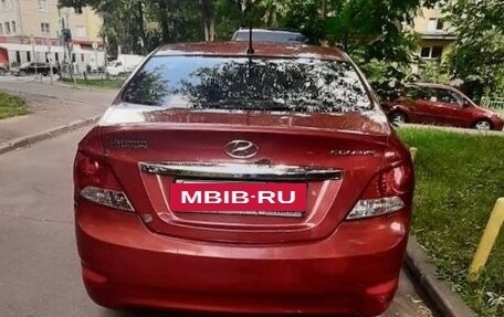 Hyundai Solaris II рестайлинг, 2011 год, 600 000 рублей, 8 фотография