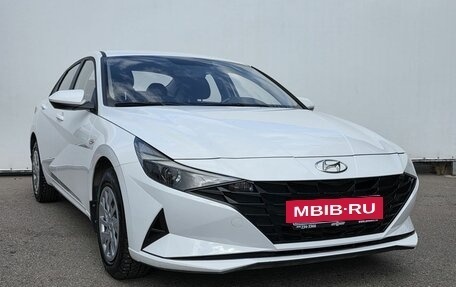 Hyundai Elantra, 2022 год, 2 180 000 рублей, 3 фотография