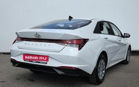 Hyundai Elantra, 2022 год, 2 180 000 рублей, 5 фотография
