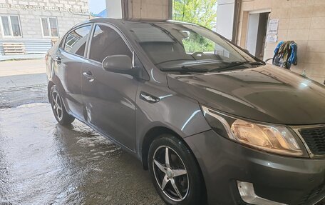 KIA Rio III рестайлинг, 2011 год, 500 000 рублей, 3 фотография