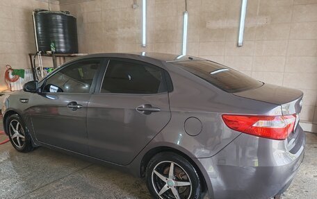 KIA Rio III рестайлинг, 2011 год, 500 000 рублей, 6 фотография