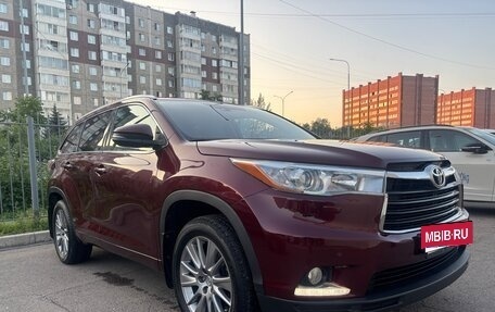 Toyota Highlander III, 2014 год, 3 498 000 рублей, 2 фотография