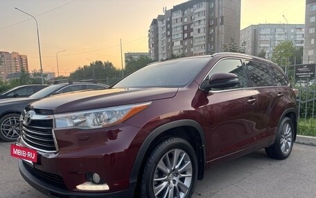 Toyota Highlander III, 2014 год, 3 498 000 рублей, 4 фотография
