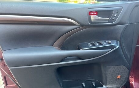 Toyota Highlander III, 2014 год, 3 498 000 рублей, 22 фотография