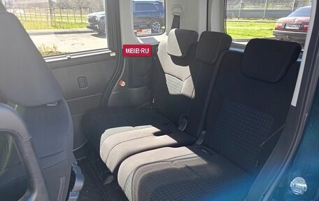 Toyota Roomy I, 2021 год, 1 060 000 рублей, 9 фотография