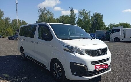 Peugeot Traveller I, 2022 год, 3 300 000 рублей, 2 фотография