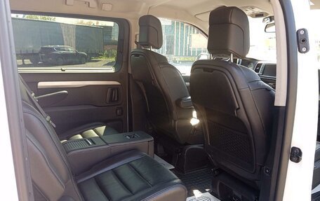 Peugeot Traveller I, 2022 год, 3 300 000 рублей, 13 фотография