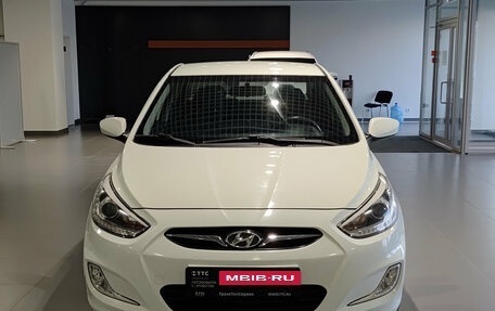 Hyundai Solaris II рестайлинг, 2013 год, 830 000 рублей, 6 фотография