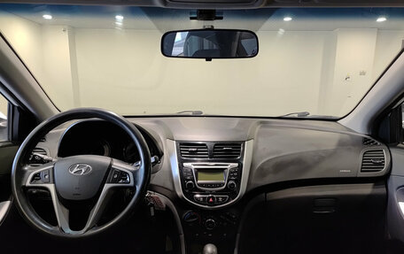 Hyundai Solaris II рестайлинг, 2013 год, 830 000 рублей, 18 фотография