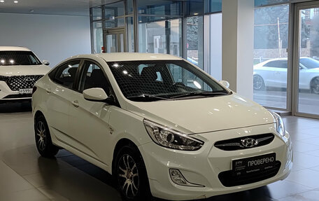 Hyundai Solaris II рестайлинг, 2013 год, 830 000 рублей, 7 фотография