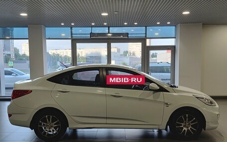 Hyundai Solaris II рестайлинг, 2013 год, 830 000 рублей, 8 фотография