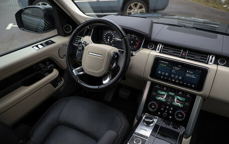 Land Rover Range Rover IV рестайлинг, 2018 год, 6 299 000 рублей, 11 фотография