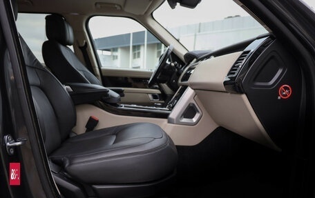 Land Rover Range Rover IV рестайлинг, 2018 год, 6 299 000 рублей, 30 фотография