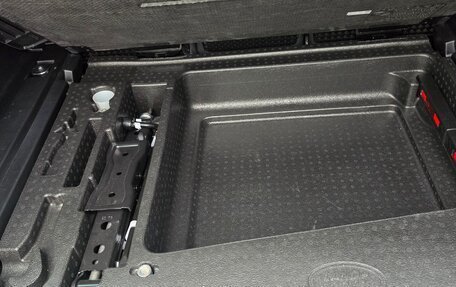 Land Rover Defender II, 2024 год, 11 290 000 рублей, 24 фотография
