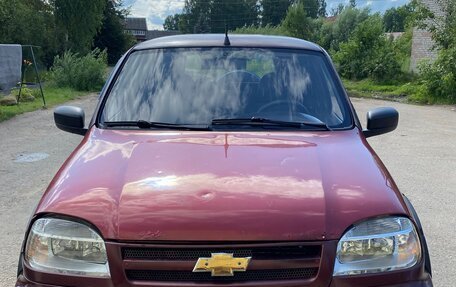 Chevrolet Niva I рестайлинг, 2004 год, 249 000 рублей, 2 фотография