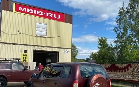 Chevrolet Niva I рестайлинг, 2004 год, 249 000 рублей, 17 фотография