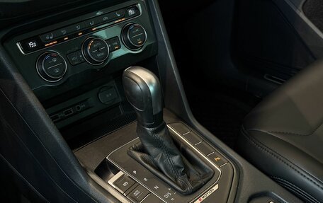 Volkswagen Tiguan II, 2019 год, 1 920 000 рублей, 14 фотография
