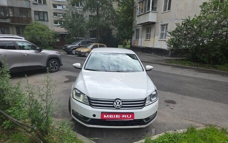 Volkswagen Passat B7, 2011 год, 790 000 рублей, 1 фотография
