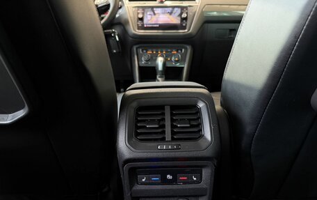 Volkswagen Tiguan II, 2019 год, 1 920 000 рублей, 21 фотография