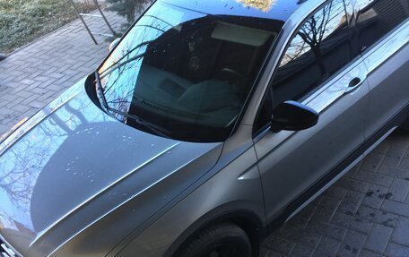 Volkswagen Tiguan II, 2020 год, 3 100 000 рублей, 1 фотография