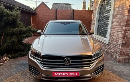 Volkswagen Touareg III, 2018 год, 4 550 000 рублей, 3 фотография