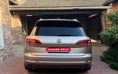 Volkswagen Touareg III, 2018 год, 4 550 000 рублей, 4 фотография