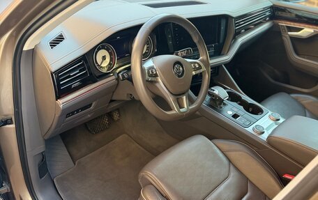 Volkswagen Touareg III, 2018 год, 4 550 000 рублей, 11 фотография