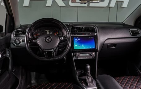 Volkswagen Polo VI (EU Market), 2017 год, 1 329 000 рублей, 6 фотография