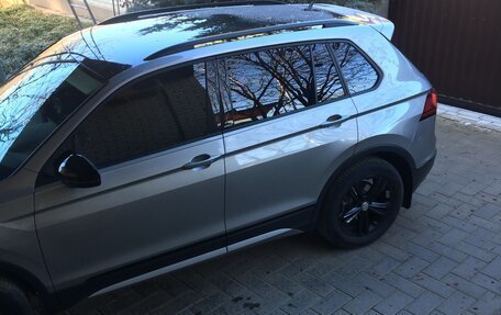 Volkswagen Tiguan II, 2020 год, 3 100 000 рублей, 3 фотография
