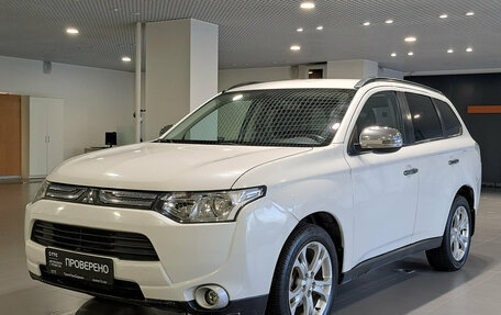 Mitsubishi Outlander III рестайлинг 3, 2012 год, 1 299 000 рублей, 5 фотография