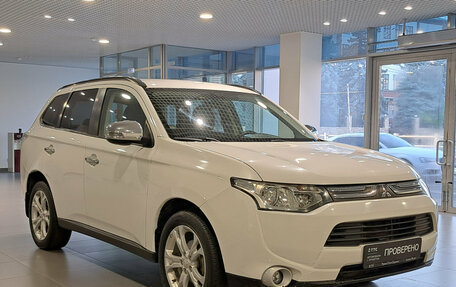 Mitsubishi Outlander III рестайлинг 3, 2012 год, 1 299 000 рублей, 7 фотография
