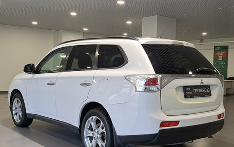 Mitsubishi Outlander III рестайлинг 3, 2012 год, 1 299 000 рублей, 11 фотография