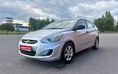 Hyundai Solaris II рестайлинг, 2013 год, 825 000 рублей, 1 фотография