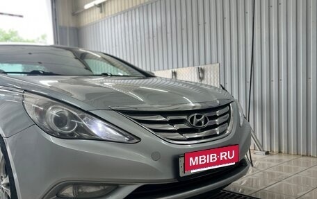 Hyundai Sonata VI, 2010 год, 1 000 000 рублей, 10 фотография