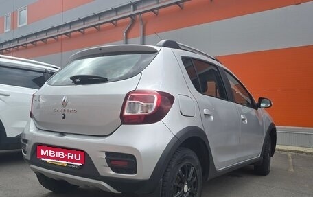 Renault Sandero II рестайлинг, 2018 год, 800 000 рублей, 4 фотография