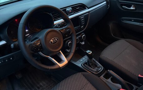 KIA Rio IV, 2017 год, 1 100 000 рублей, 5 фотография