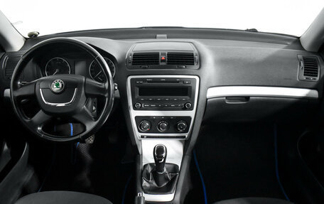Skoda Octavia, 2011 год, 695 000 рублей, 15 фотография