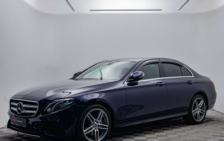 Mercedes-Benz E-Класс, 2019 год, 3 328 000 рублей, 1 фотография