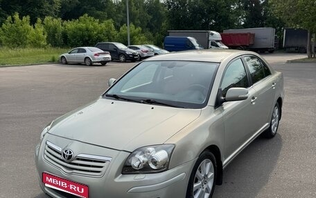 Toyota Avensis III рестайлинг, 2008 год, 740 000 рублей, 1 фотография