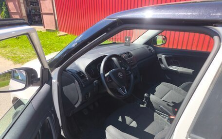 Skoda Fabia II, 2013 год, 750 000 рублей, 10 фотография